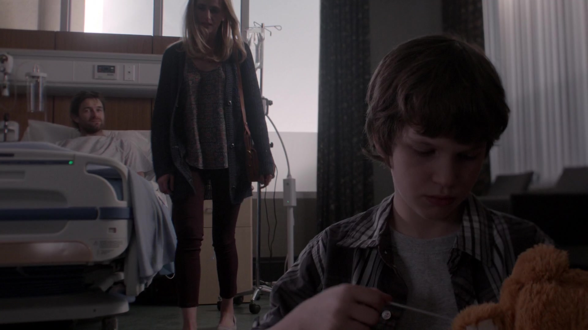 Gabriel Bateman in American Gothic