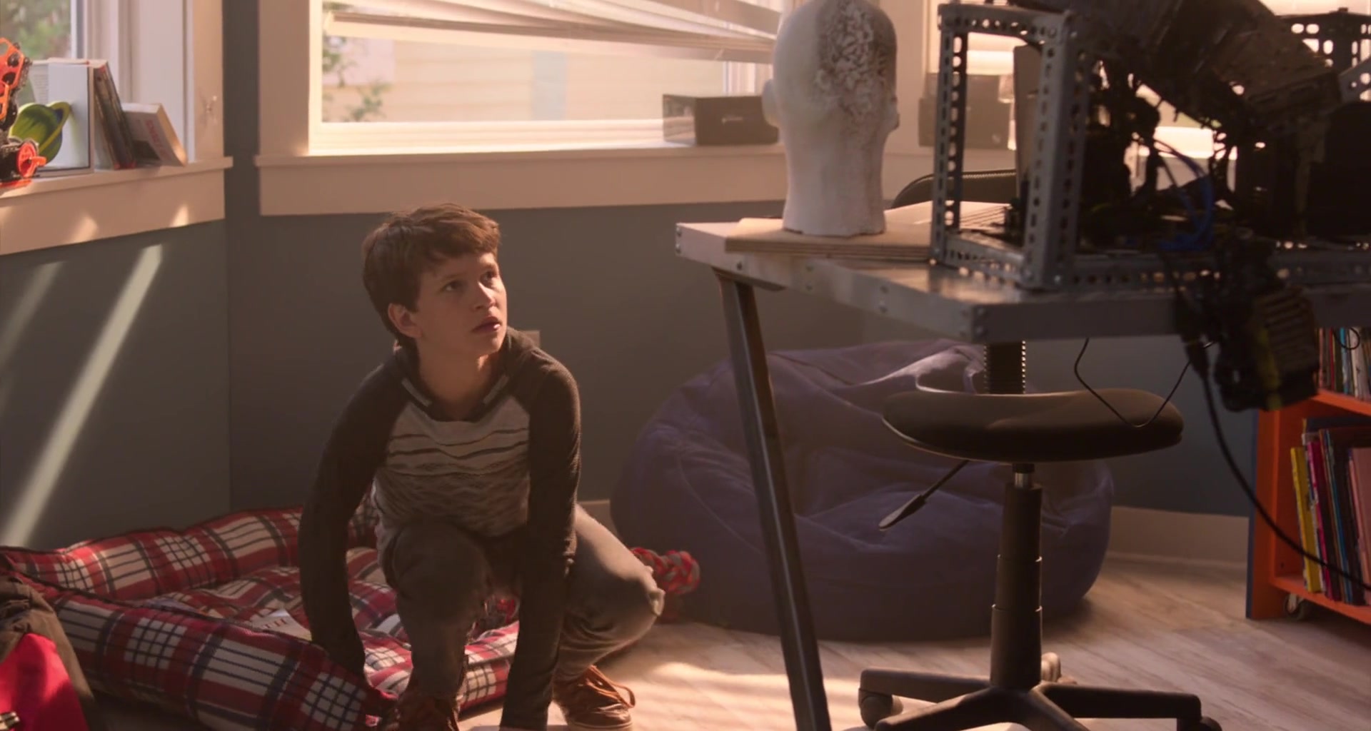 Gabriel Bateman in Think Like a Dog