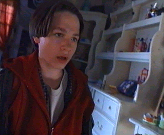 Picture of Gregory Smith in Small Soldiers - ss62.jpg | Teen Idols 4 You