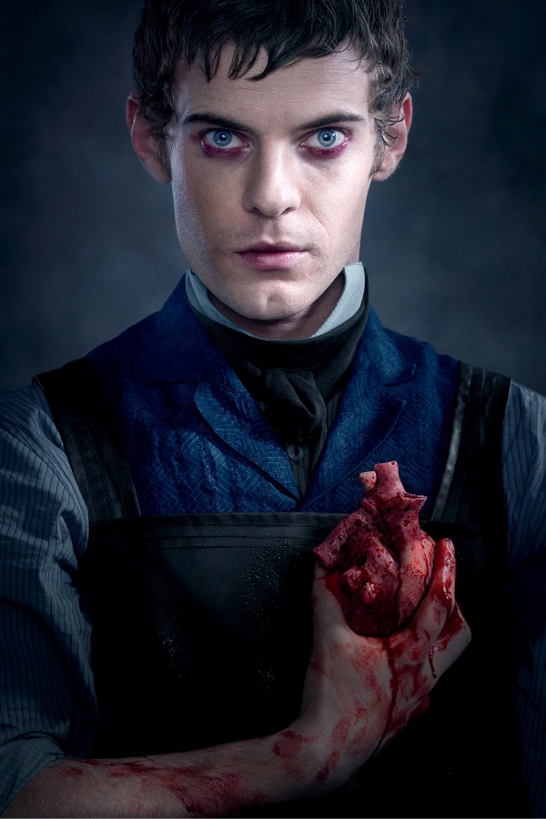 Harry Treadaway in Penny Dreadful