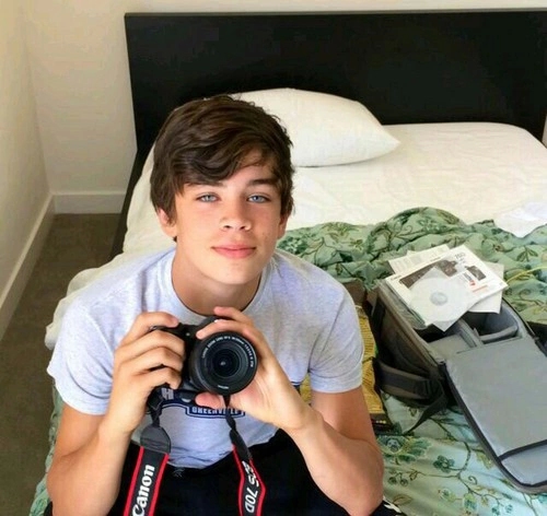 General photo of Hayes Grier