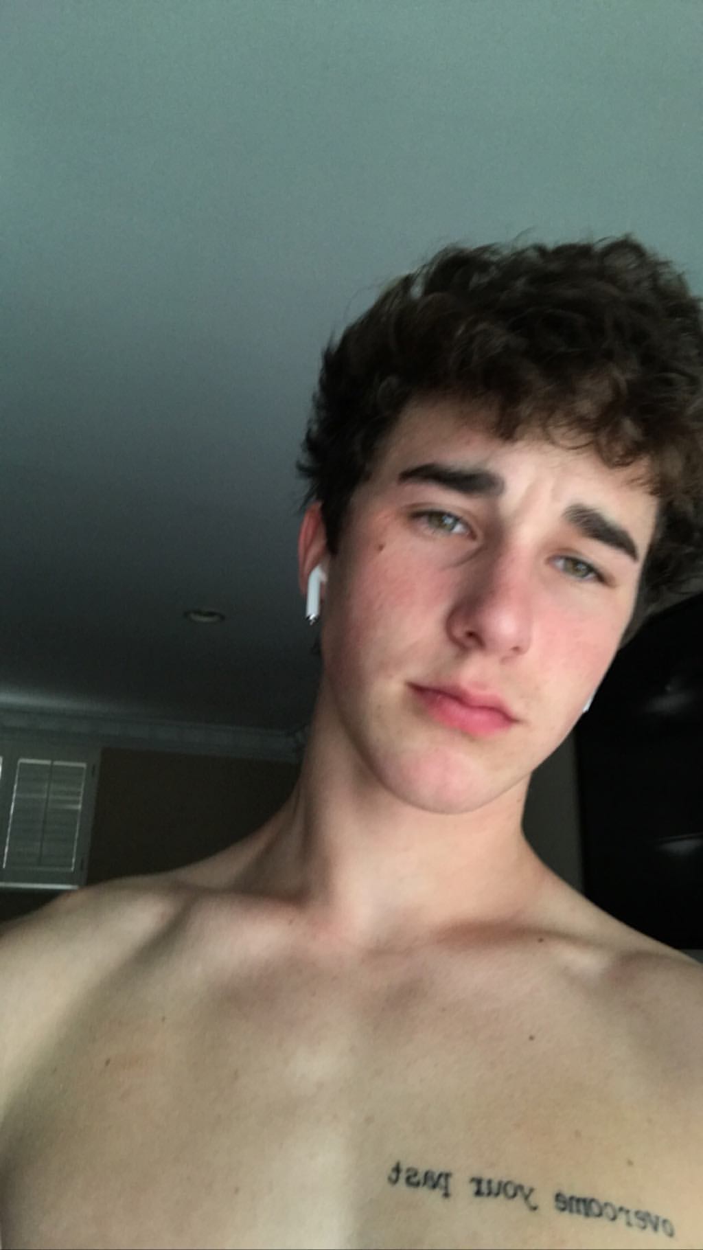 General photo of Hunter Rowland