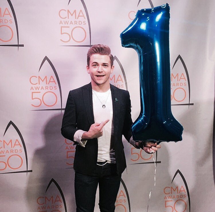 General photo of Hunter Hayes