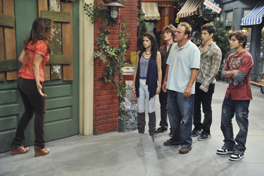 Jake T. Austin in Wizards of Waverly Place (Season 4)