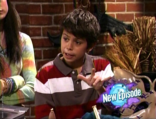 Jake T. Austin in Wizards of Waverly Place (Season 1)