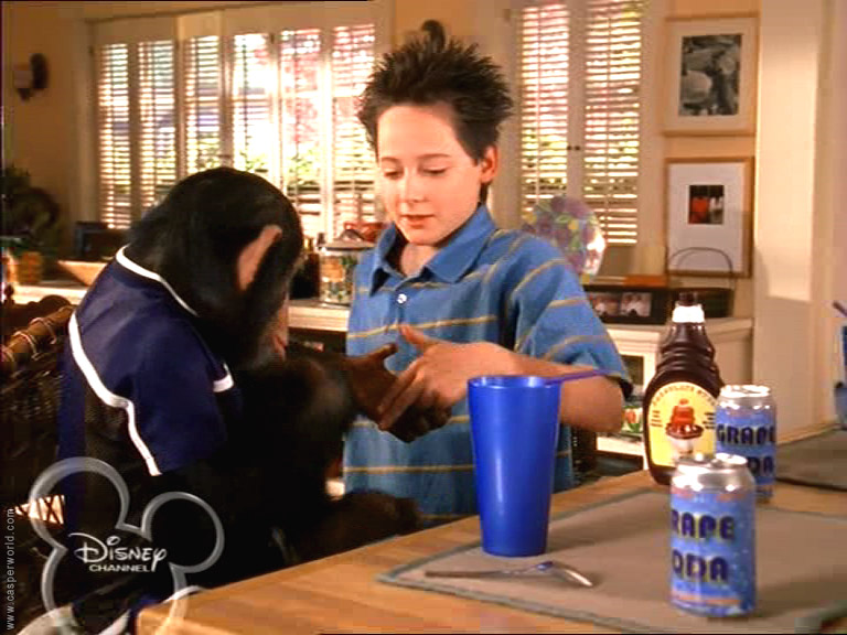 Jake Thomas in Lizzie McGuire, episode: Lizzie Strikes Out