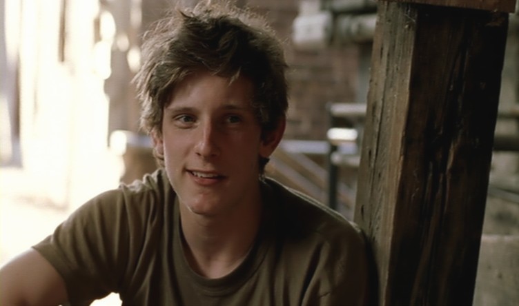 Jamie Bell in Undertow