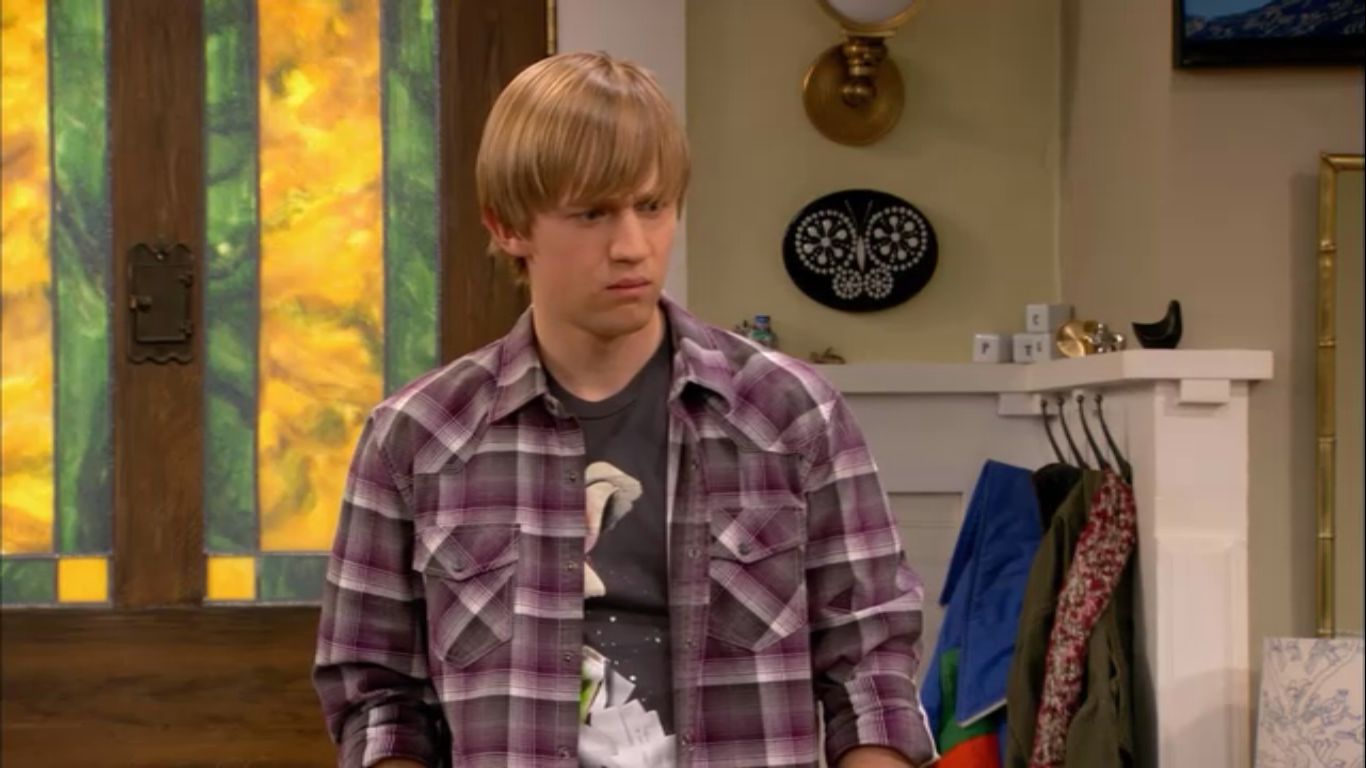 Picture of Jason Dolley in Good Luck Charlie (Season 2) jasondolley
