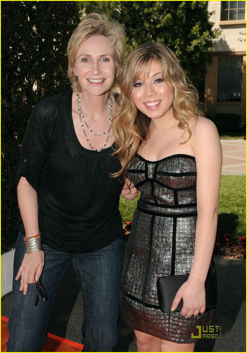 General photo of Jennette McCurdy