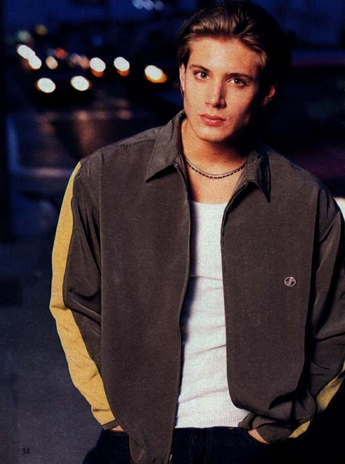 http://www.teenidols4you.com/blink/Actors/jensen_ackles/JensenAckles.jpg