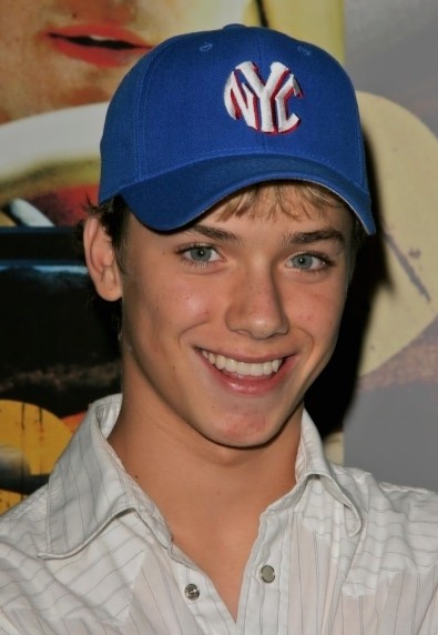 General photo of Jeremy Sumpter