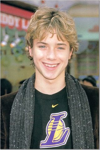 General photo of Jeremy Sumpter