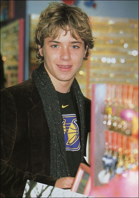 General photo of Jeremy Sumpter