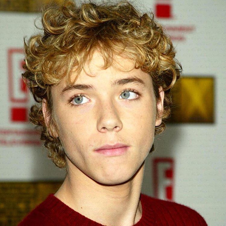 General photo of Jeremy Sumpter