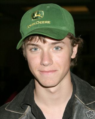 General photo of Jeremy Sumpter