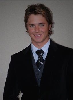 General photo of Jeremy Sumpter