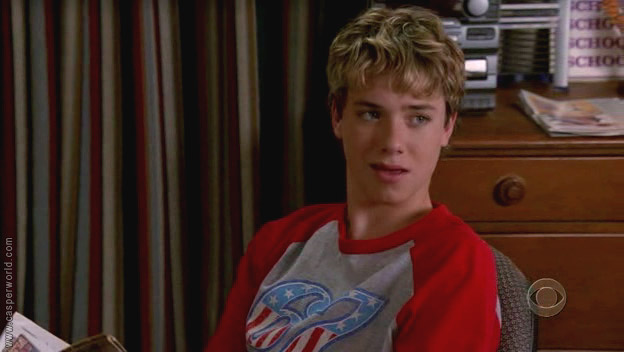 Jeremy Sumpter in Clubhouse, episode: Pilot