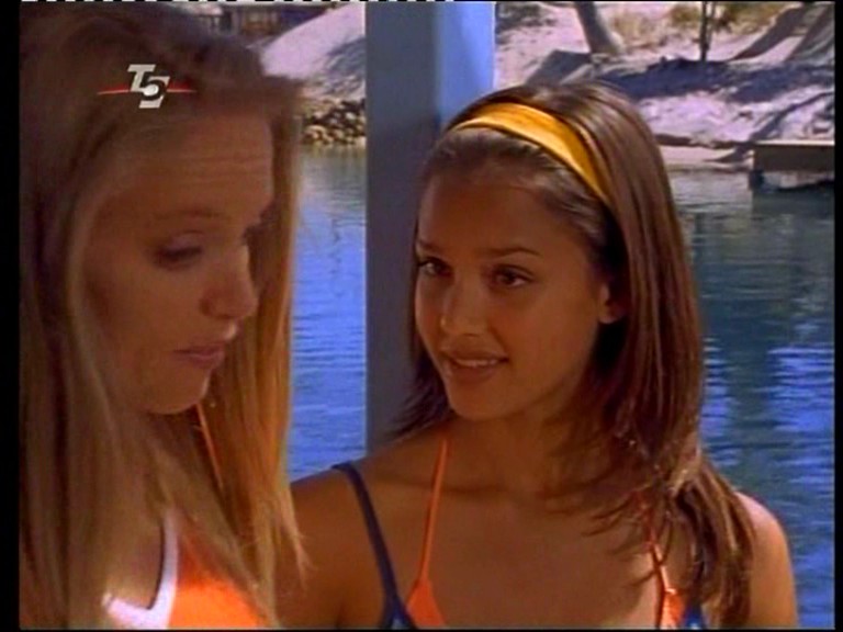 Jessica Alba in Flipper