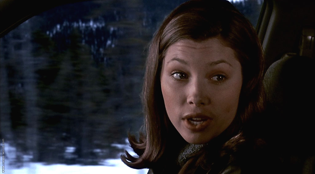 Jessica Biel in I'll Be Home for Christmas