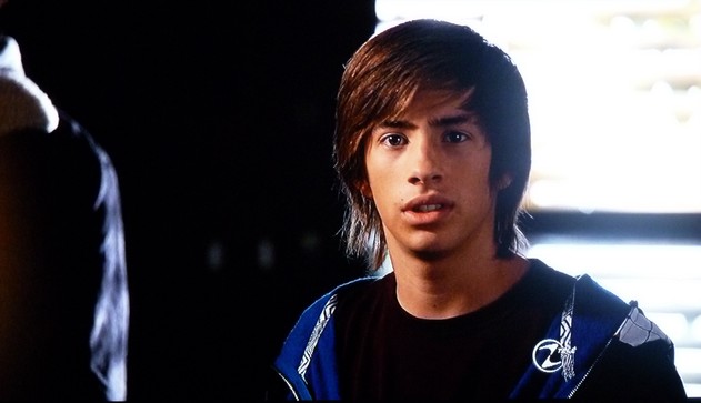 Jimmy Bennett in No Ordinary Family