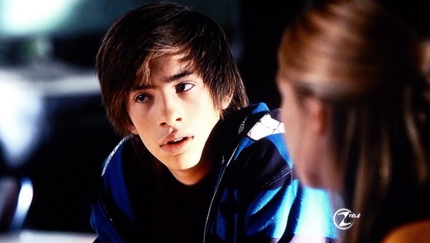 Jimmy Bennett in No Ordinary Family