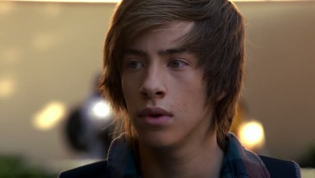 Jimmy Bennett in No Ordinary Family