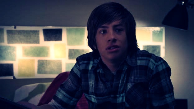 Jimmy Bennett in No Ordinary Family