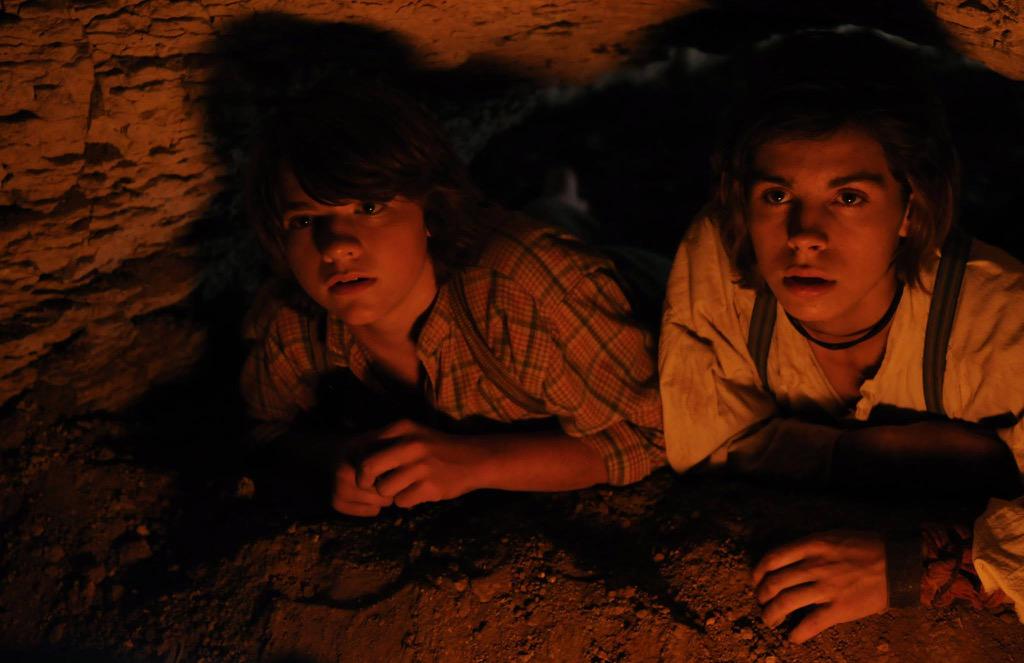 Joel Courtney in Tom Sawyer & Huckleberry Fin