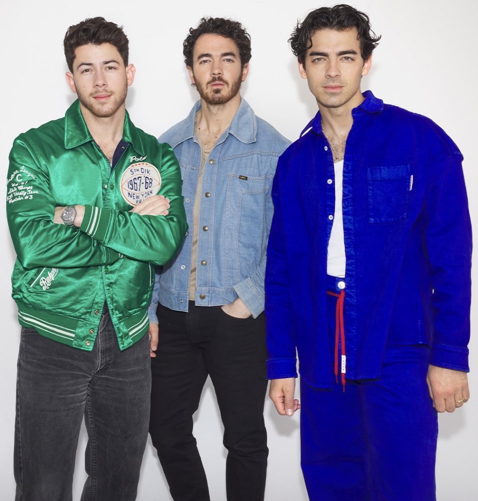 General photo of Jonas Brothers