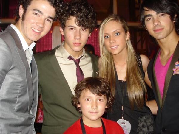 General photo of Jonas Brothers