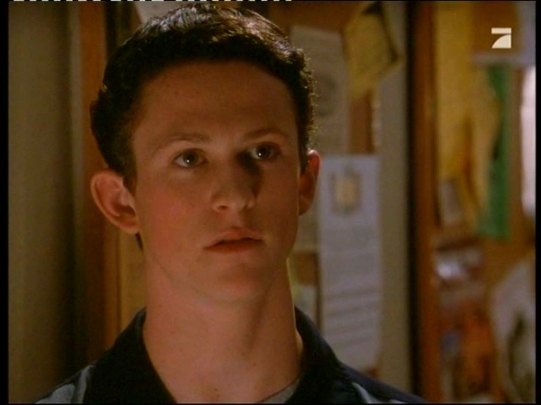 Jonathan Tucker in 100 Girls