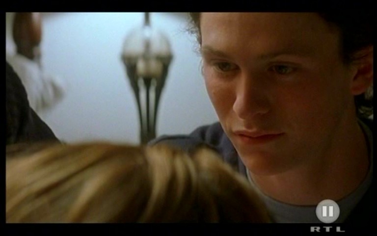 Jonathan Tucker in The Deep End