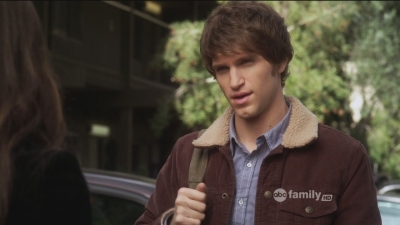 Keegan Allen in Pretty Little Liars (Season 1)