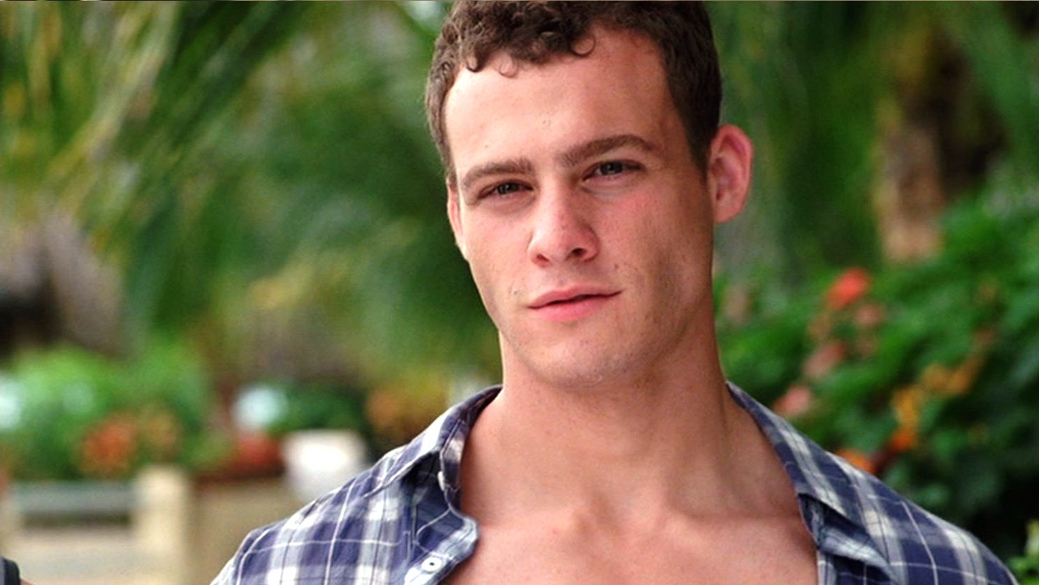 Kerem Bursin in Sharktopus