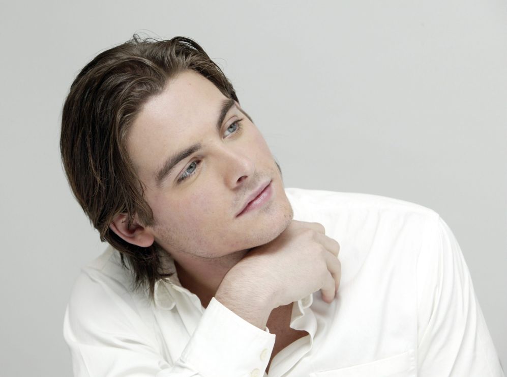 General photo of Kevin Zegers