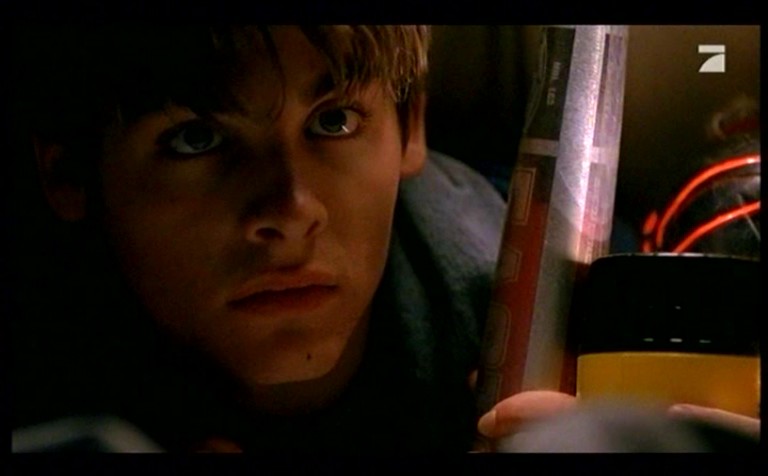 Kevin Zegers in Fear of the Dark