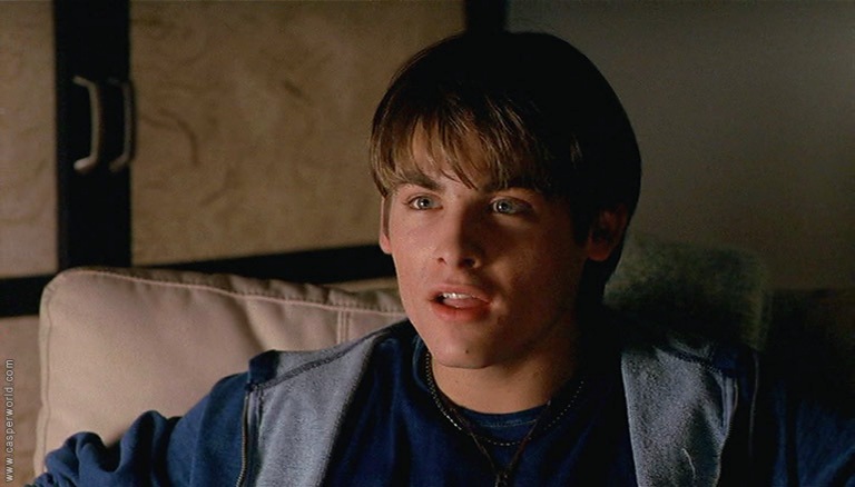 Kevin Zegers in Fear of the Dark