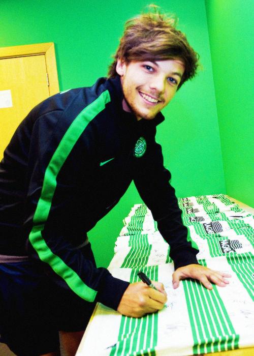 General photo of Louis Tomlinson