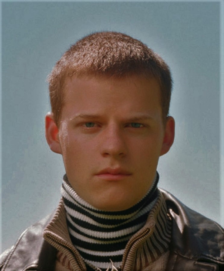 General photo of Lucas Hedges