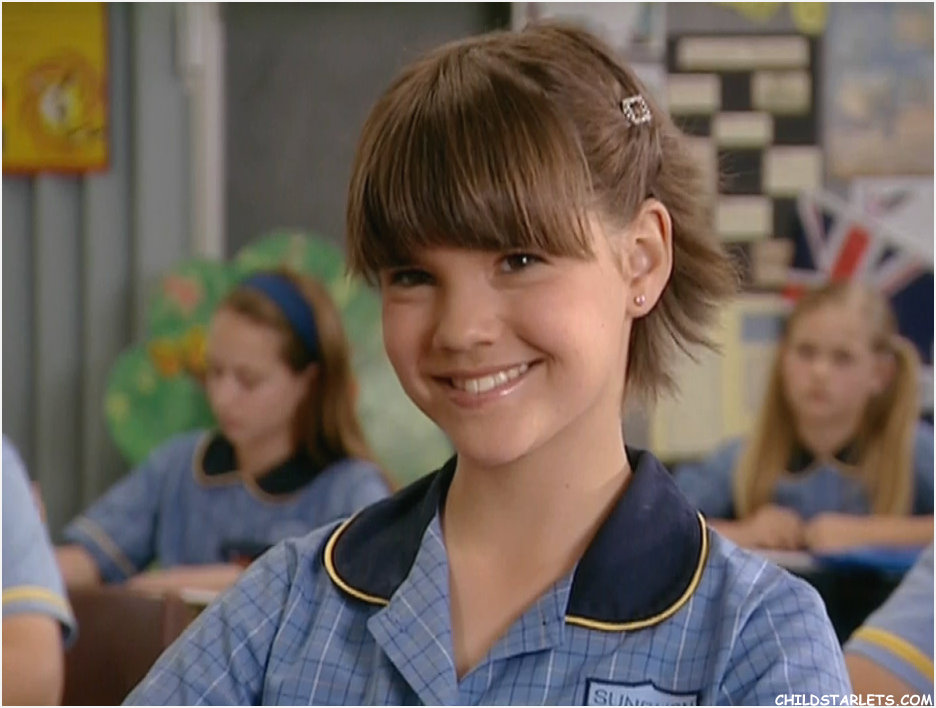 Picture Of Maia Mitchell In Mortified Maia mitchell 1379006847 jpg 