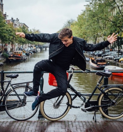 General photo of Martin Garrix