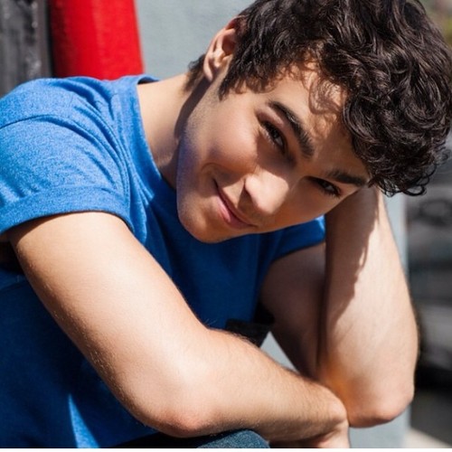 General photo of Max Schneider