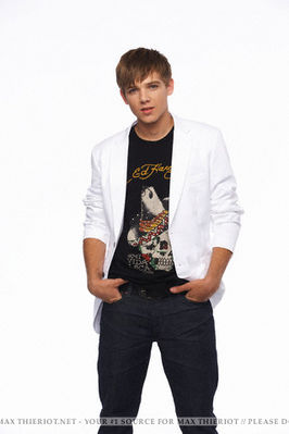Picture of Max Thieriot in General Pictures - max_thieriot_1244574734 ...