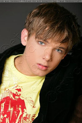 Picture of Max Thieriot in General Pictures - max_thieriot_1271587565 ...