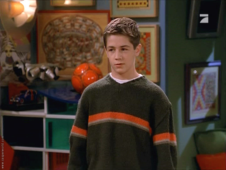 Michael Angarano in Will & Grace, episode: Field of Queens