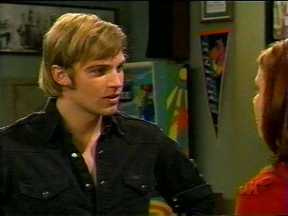 Mike Vogel in Grounded for Life