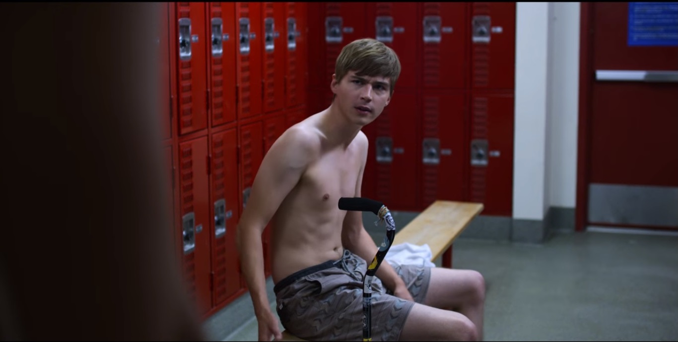Miles heizer naked - 🧡 Casperfan: Miles Heizer naked bum in 13 Reasons Why...