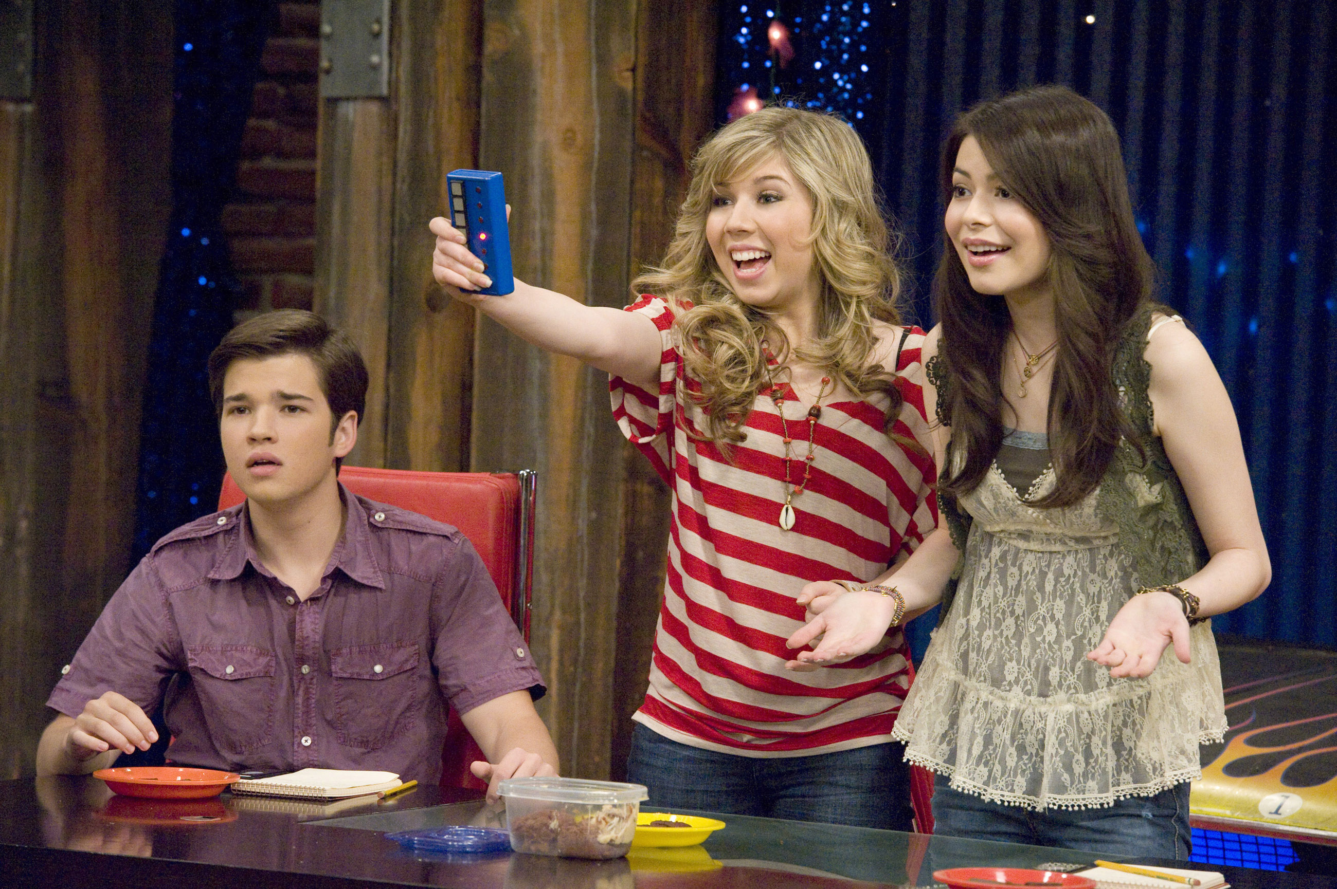 Miranda Cosgrove in iCarly: (Season 4)