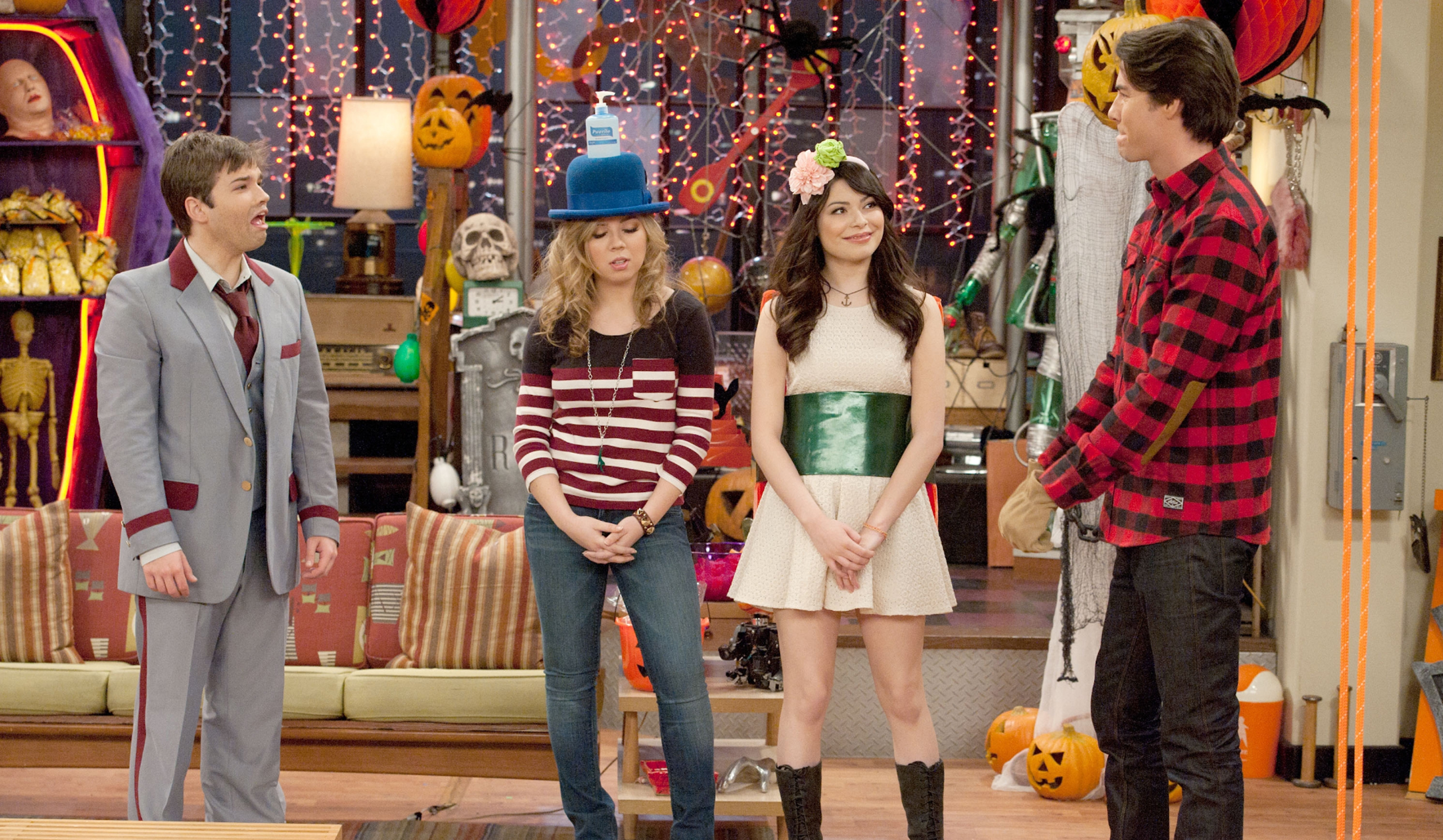 Ihalfoween icarly