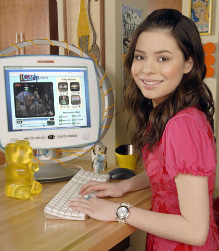 General photo of Miranda Cosgrove